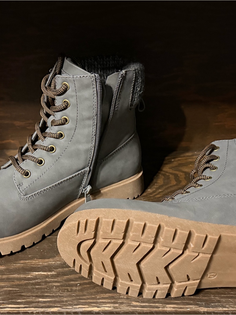 Women's Gray Lace-Up Ankle Boots with Faux Fur Trim